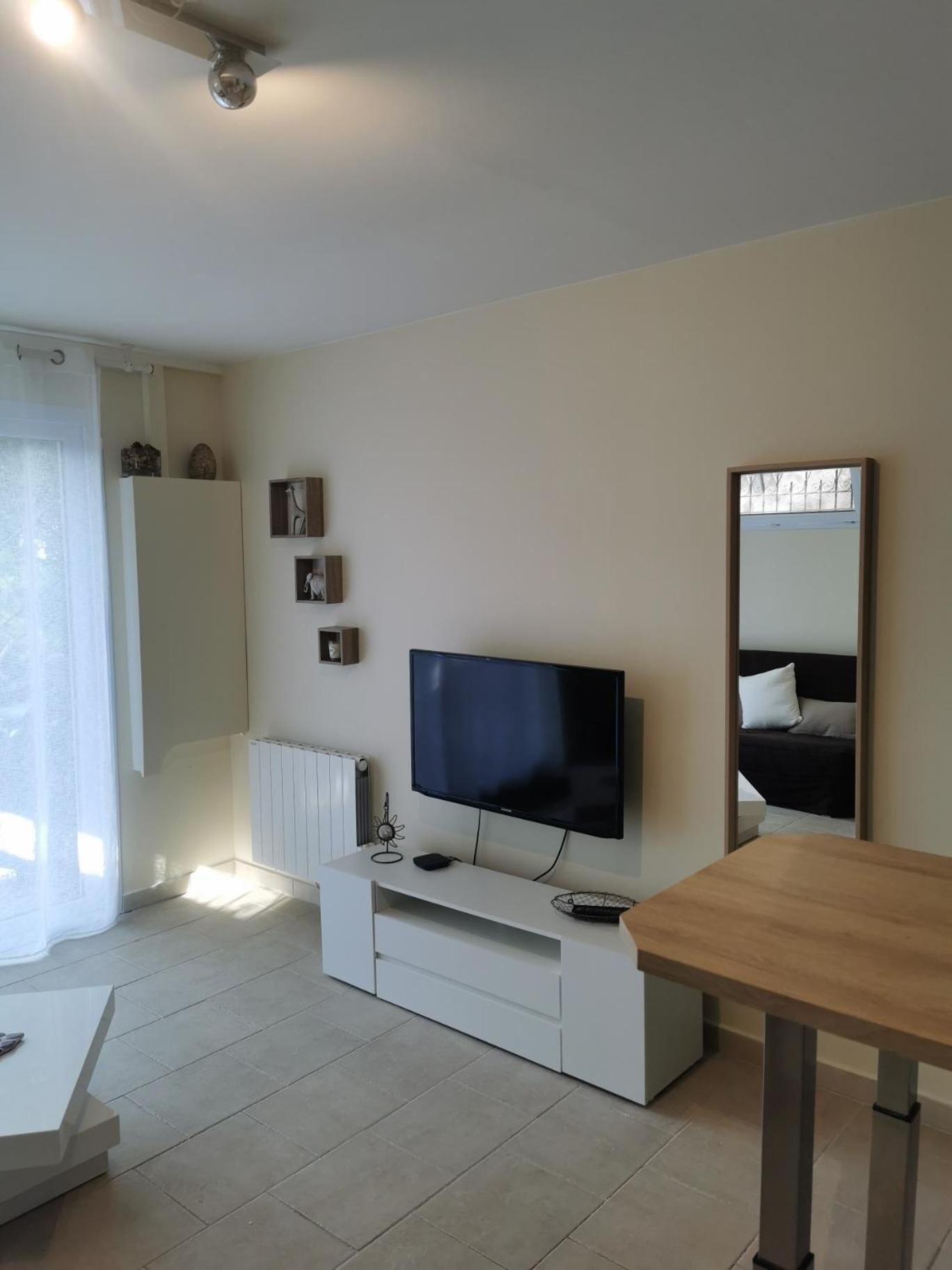 Chez Vero Et Bernard Антрево Экстерьер фото